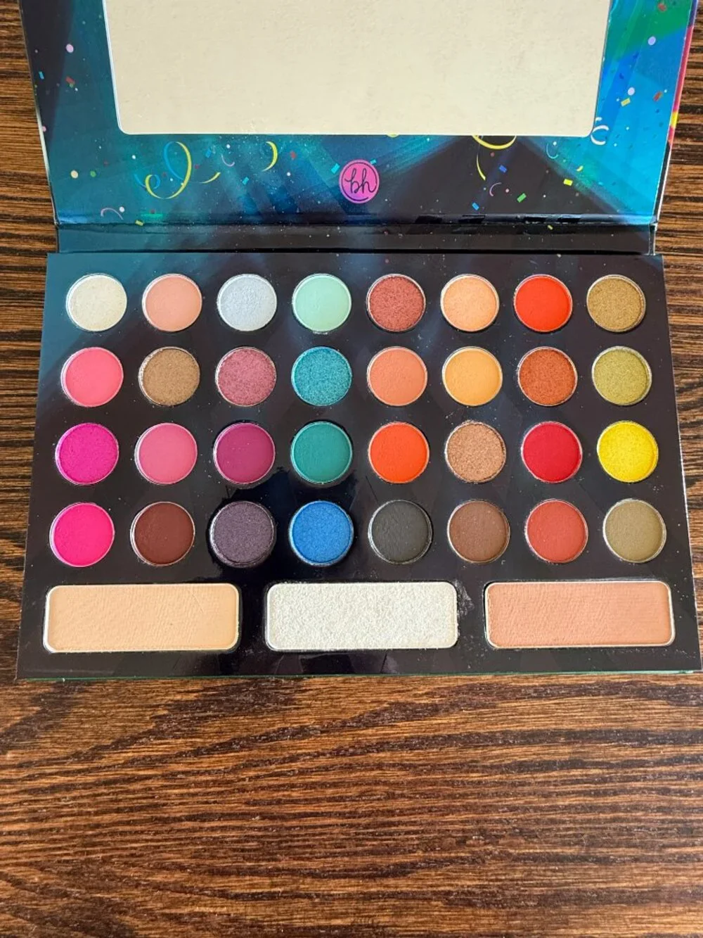 BH Cosmetics Take Me To Ibiza Eyeshadow Palette